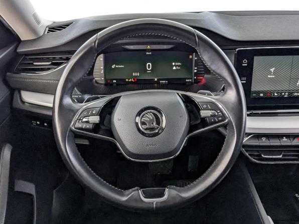 Skoda Octavia IV (A8) с пробегом 2021 года, цена 2 199 000 рублей, 101847 км, лифтбек, Автокод Объявления