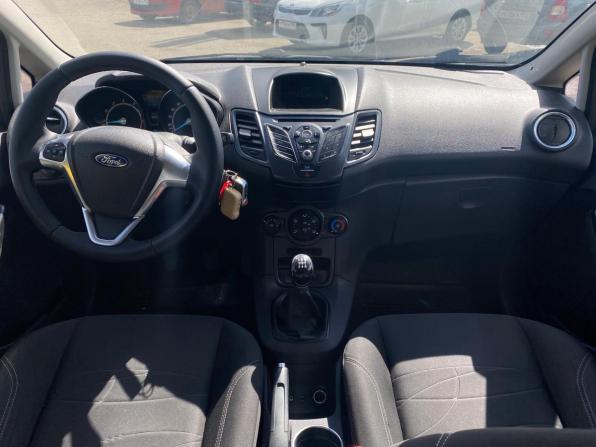 Ford Fiesta Mk6 Рестайлинг с пробегом 2016 года, цена 599 000 рублей, 176791 км, седан, Автокод Объявления
