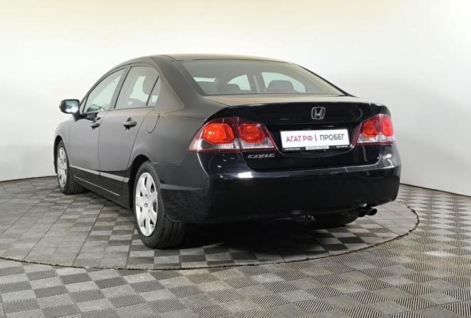 Honda Civic VIII с пробегом 2009 года, цена 810 000 рублей, 228876 км, седан, Автокод Объявления