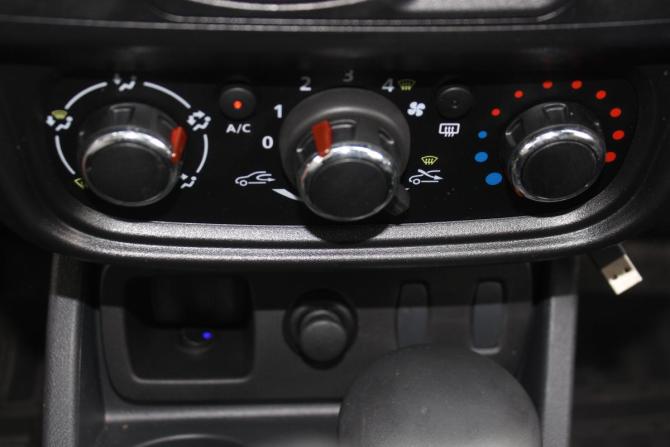 Renault Duster I с пробегом 2014 года, цена 810 000 рублей, 143335 км, внедорожник, Автокод Объявления