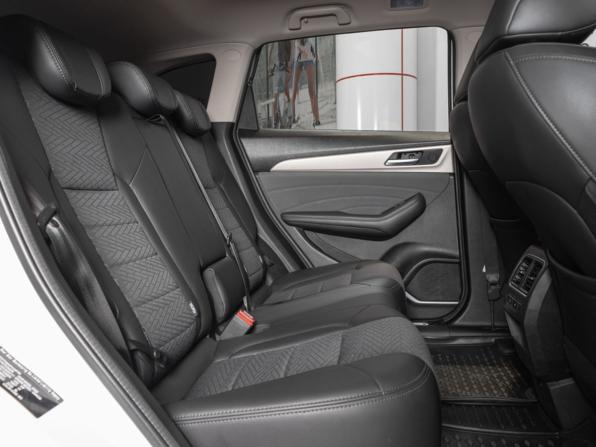 Haval F7 I Рестайлинг с пробегом 2023 года, цена 2 366 400 рублей, 80000 км, внедорожник, Автокод Объявления