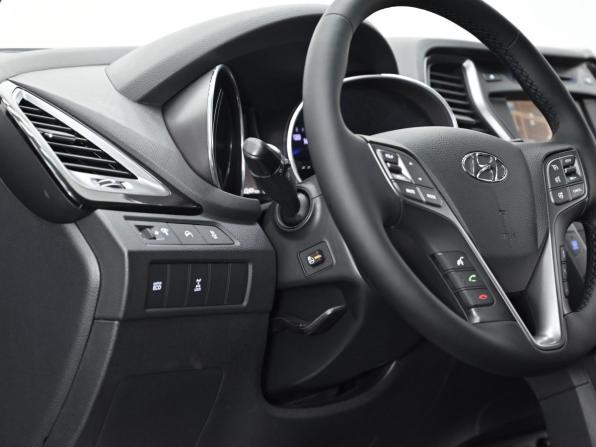 Hyundai Santa Fe III с пробегом 2014 года, цена 1 549 000 рублей, 142000 км, внедорожник, Автокод Объявления