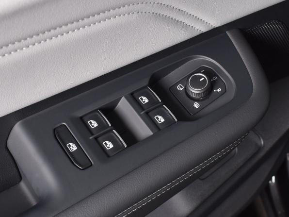 Volkswagen Tavendor I с пробегом 2026 года, цена 5 400 995 рублей, 42 км, внедорожник, Автокод Объявления