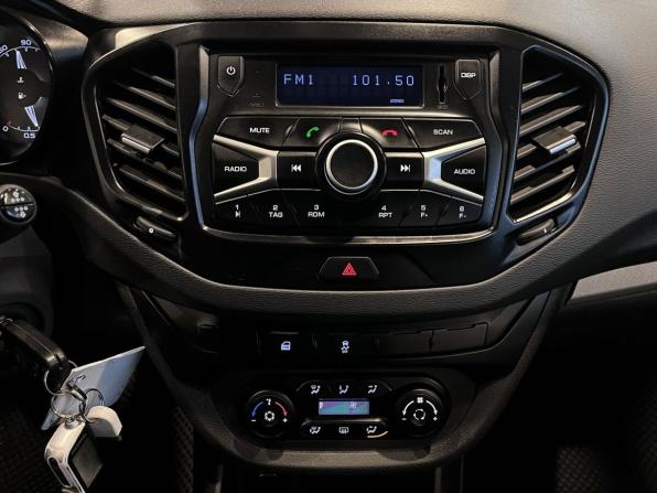 Lada (ВАЗ) Vesta I с пробегом 2016 года, цена 899 000 рублей, 103045 км, седан, Автокод Объявления