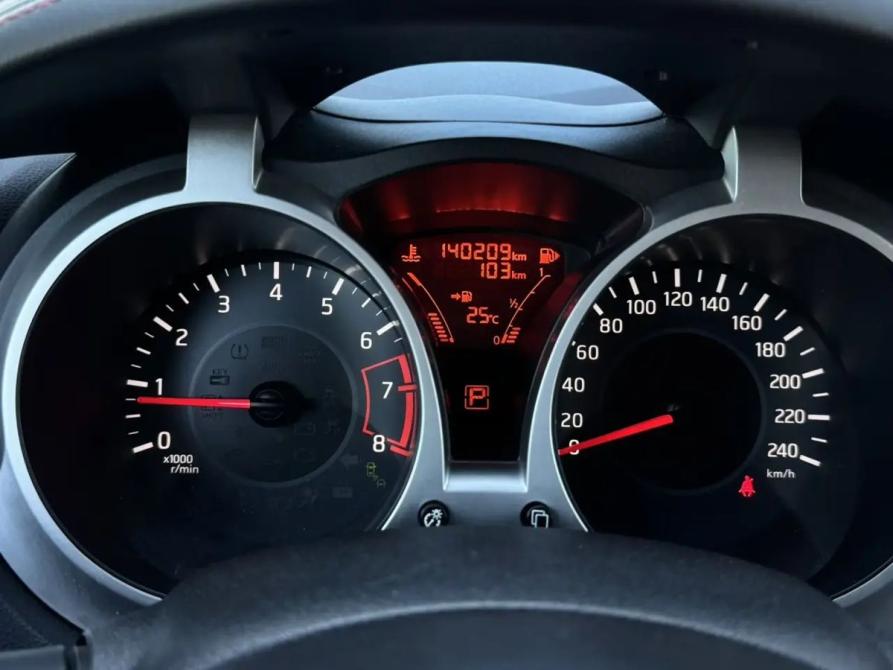Nissan Juke I Рестайлинг Новосибирск  - изображение 13
