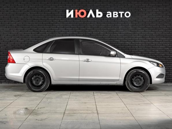 Ford Focus II Рестайлинг с пробегом 2010 года, цена 570 000 рублей, 276825 км, седан, Автокод Объявления