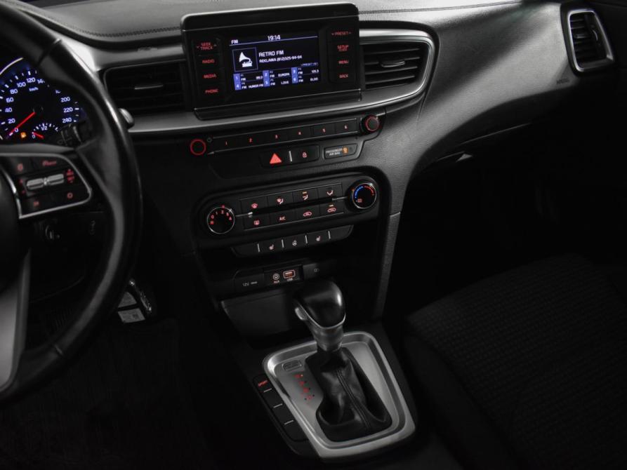 Kia Ceed III Санкт-Петербург  - изображение 18