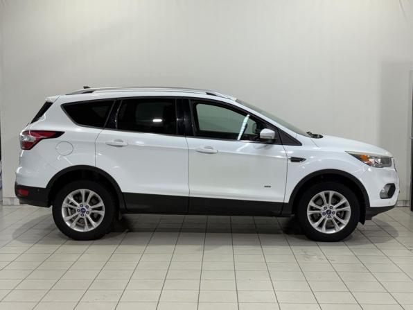 Ford Kuga II Рестайлинг с пробегом 2017 года, цена 1 495 000 рублей, 137563 км, внедорожник, Автокод Объявления
