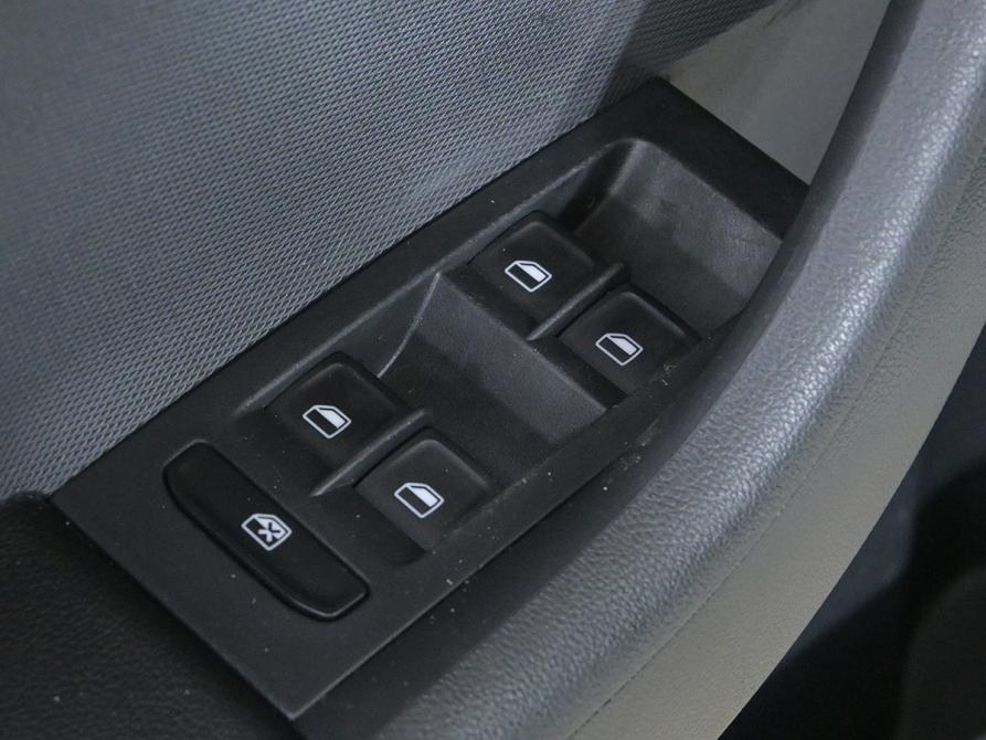 Skoda Rapid I Москва  - изображение 14