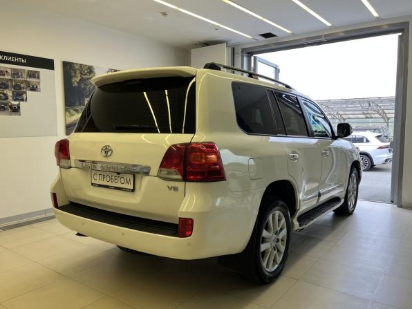 Toyota Land Cruiser 200 Series Рестайлинг 1 с пробегом 2014 года, цена 3 900 000 рублей, 300000 км, внедорожник, Автокод Объявления