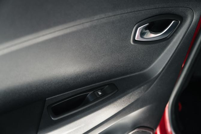 Renault Kaptur I Рестайлинг с пробегом 2021 года, цена 1 200 000 рублей, 145432 км, внедорожник, Автокод Объявления
