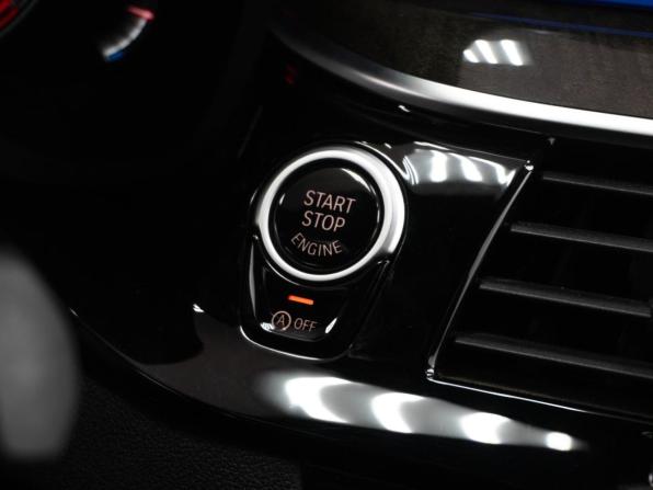 BMW 5 серии VII (G30/G31/G38) с пробегом 2019 года, цена 4 876 000 рублей, 62078 км, седан, Автокод Объявления