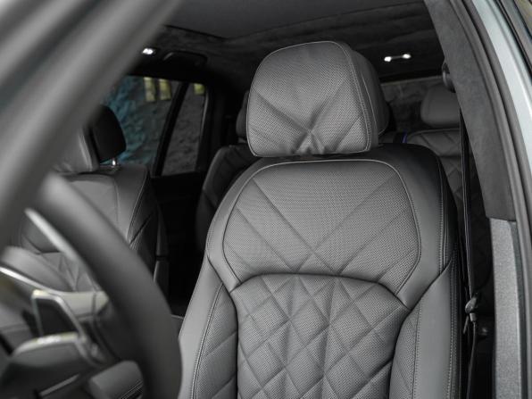 Новый BMW X7 I (G07) Рестайлинг 2026 года, цена 18 490 000 рублей, внедорожник, Автокод Объявления