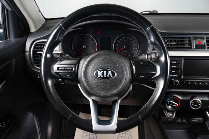 Kia Rio IV с пробегом 2017 года, цена 1 459 000 рублей, 72000 км, седан, Автокод Объявления
