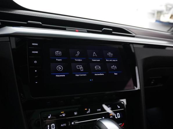 Volkswagen Arteon R с пробегом 2021 года, цена 6 199 977 рублей, 35074 км, универсал, Автокод Объявления