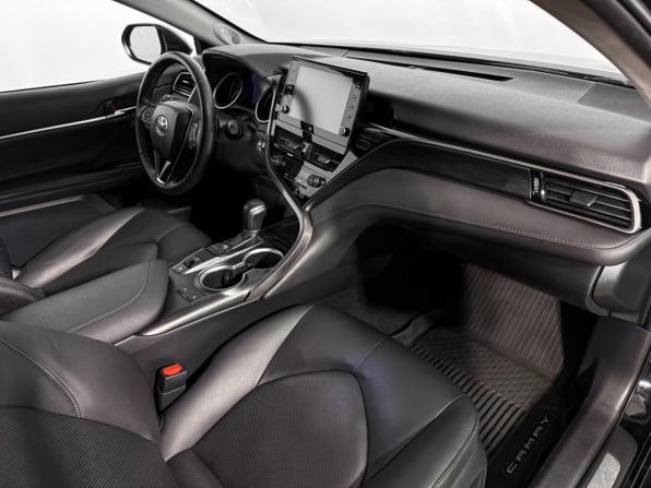 Toyota Camry VIII (XV70) Рестайлинг с пробегом 2022 года, цена 3 283 000 рублей, 47925 км, седан, Автокод Объявления