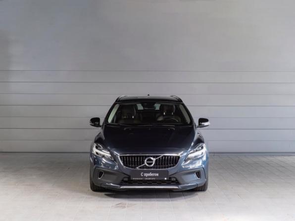 Volvo V40 Cross Country I Рестайлинг с пробегом 2019 года, цена 2 310 000 рублей, 51926 км, хэтчбек, Автокод Объявления