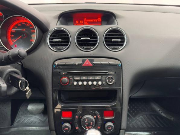 Peugeot 308 I Рестайлинг с пробегом 2013 года, цена 610 000 рублей, 181040 км, хэтчбек, Автокод Объявления