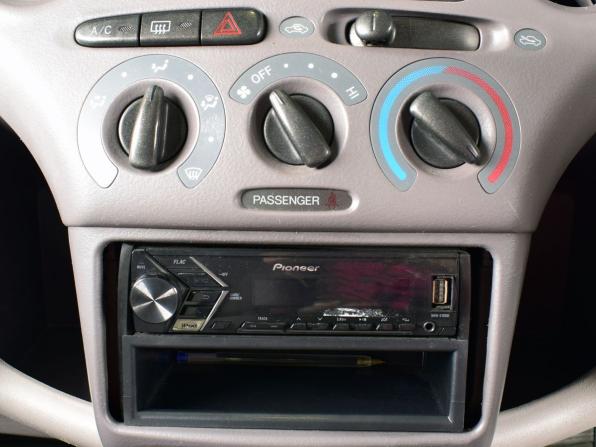 Toyota Platz с пробегом 2000 года, цена 319 995 рублей, 299999 км, седан, Автокод Объявления