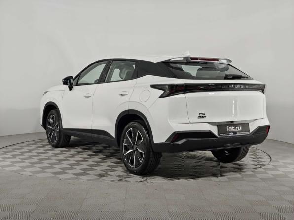 Omoda C5 II с пробегом 2026 года, цена 2 500 000 рублей, 1367 км, внедорожник, Автокод Объявления