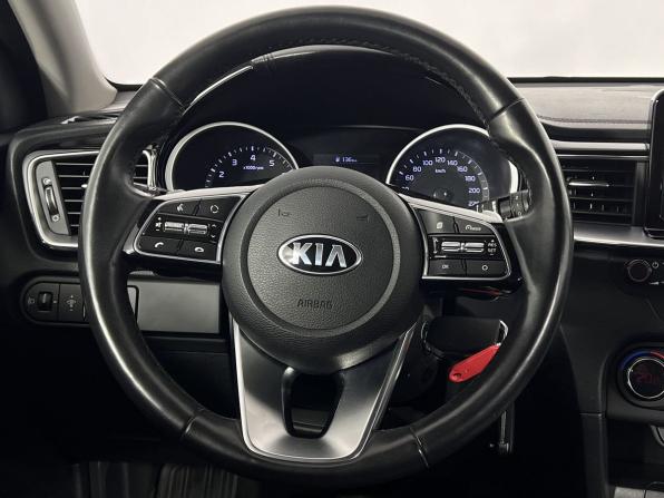 Kia Ceed III с пробегом 2018 года, цена 1 650 000 рублей, 95890 км, хэтчбек, Автокод Объявления