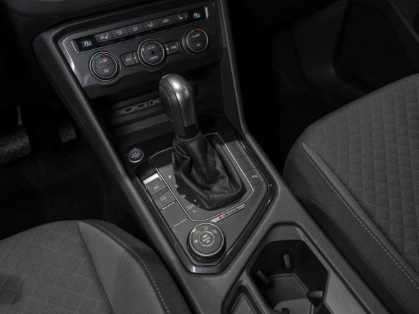 Volkswagen Tiguan II с пробегом 2020 года, цена 2 700 000 рублей, 82050 км, внедорожник, Автокод Объявления