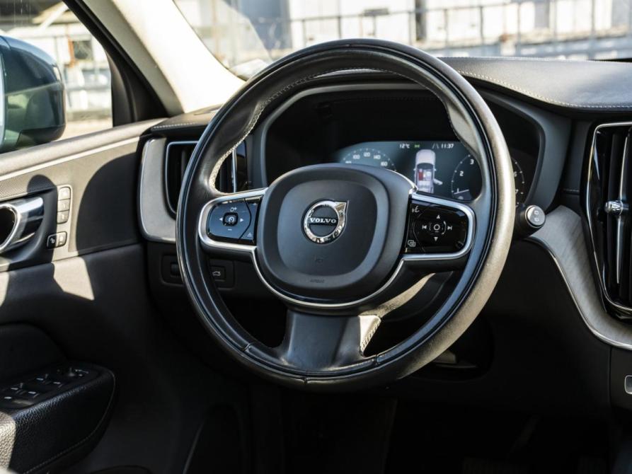 Volvo XC60 II Москва  - изображение 10