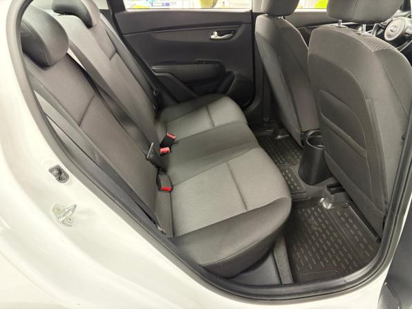 Kia Rio IV Рестайлинг с пробегом 2021 года, цена 1 398 000 рублей, 95465 км, седан, Автокод Объявления