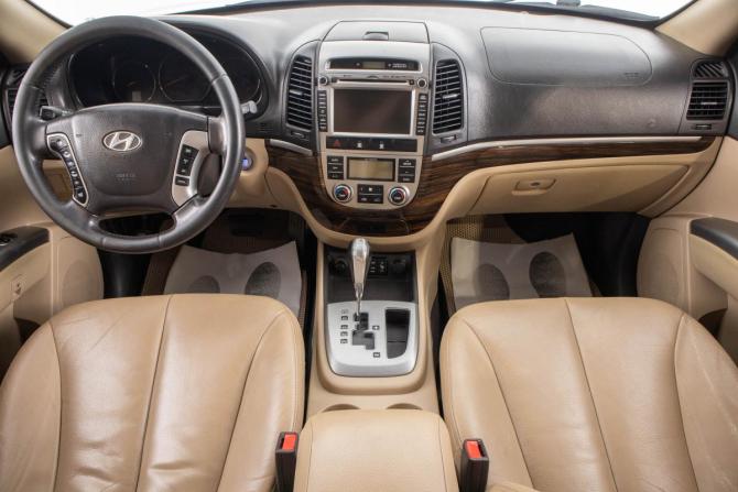 Hyundai Santa Fe II Рестайлинг с пробегом 2010 года, цена 1 349 000 рублей, 212000 км, внедорожник, Автокод Объявления