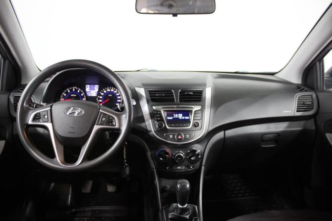 Hyundai Solaris I Рестайлинг с пробегом 2015 года, цена 799 000 рублей, 212000 км, седан, Автокод Объявления