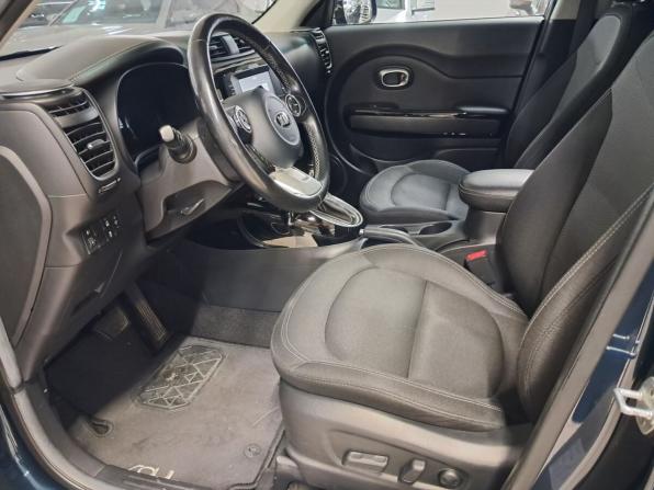 Kia Soul II Рестайлинг с пробегом 2018 года, цена 1 450 000 рублей, 180110 км, хэтчбек, Автокод Объявления