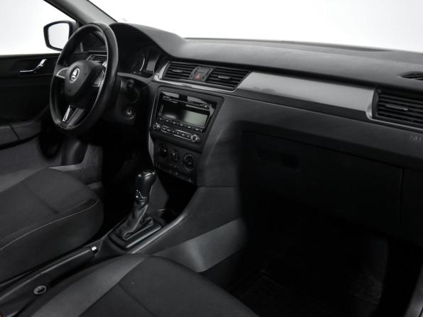 Skoda Rapid I с пробегом 2014 года, цена 679 000 рублей, 273996 км, лифтбек, Автокод Объявления