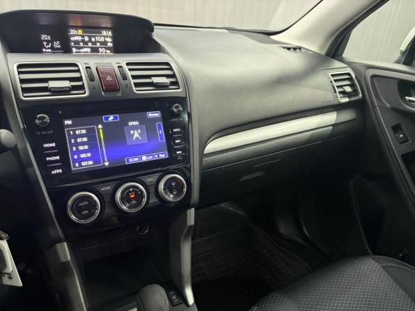 Subaru Forester IV с пробегом 2015 года, цена 1 647 000 рублей, 215427 км, внедорожник, Автокод Объявления