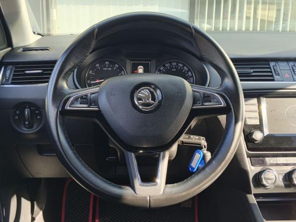 Skoda Octavia III (A7) с пробегом 2016 года, цена 1 555 000 рублей, 123693 км, лифтбек, Автокод Объявления