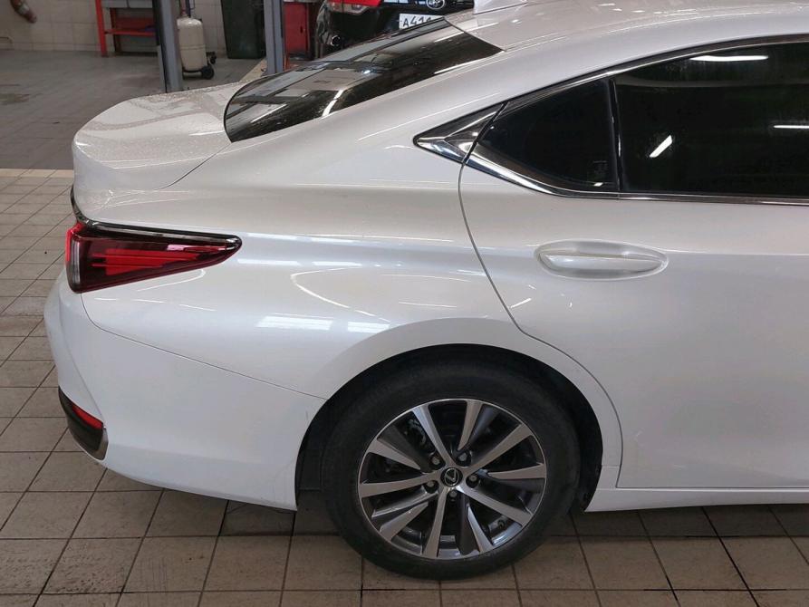 Lexus ES VII Москва  - изображение 15