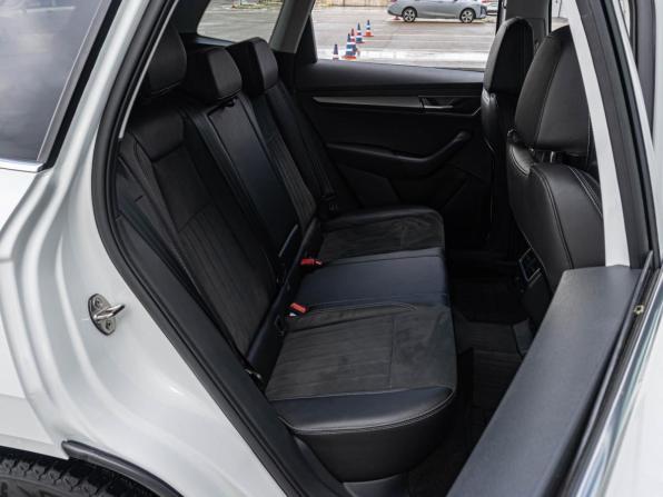 Skoda Karoq I с пробегом 2021 года, цена 2 349 000 рублей, 57531 км, внедорожник, Автокод Объявления