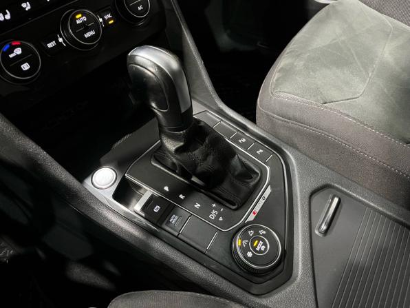 Volkswagen Tiguan II с пробегом 2020 года, цена 2 950 000 рублей, 192830 км, внедорожник, Автокод Объявления