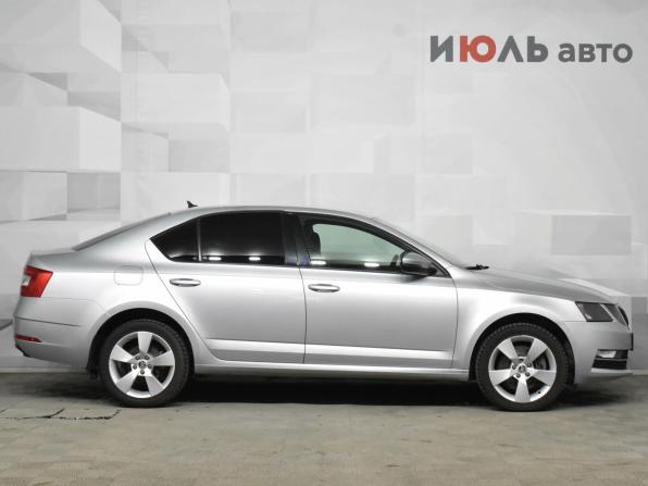 Skoda Octavia III (A7) Рестайлинг с пробегом 2017 года, цена 1 630 000 рублей, 130430 км, лифтбек, Автокод Объявления