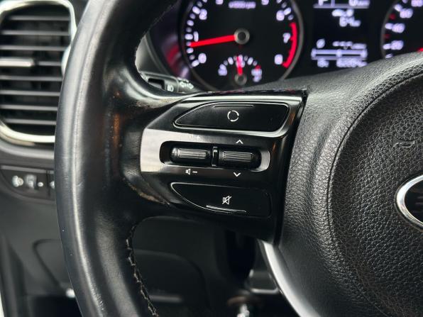 Kia Rio IV с пробегом 2019 года, цена 1 099 900 рублей, 160600 км, седан, Автокод Объявления
