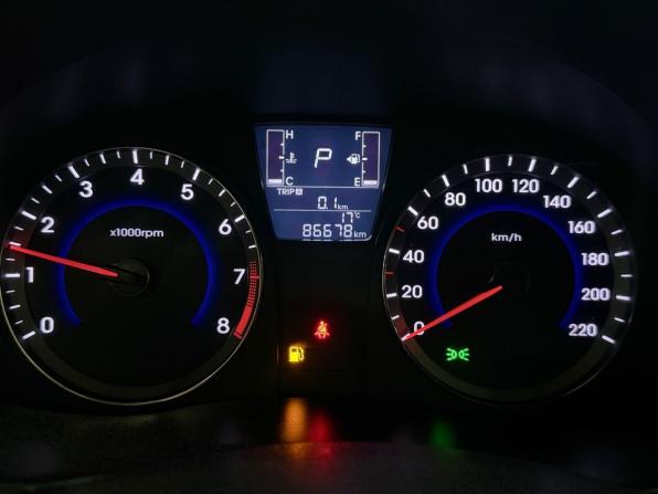 Hyundai Solaris I Рестайлинг с пробегом 2015 года, цена 1 065 000 рублей, 86678 км, седан, Автокод Объявления