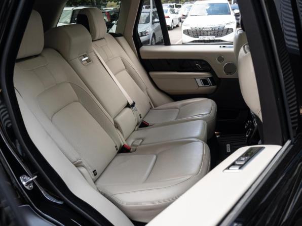 Land Rover Range Rover IV Рестайлинг с пробегом 2019 года, цена 8 350 000 рублей, 52803 км, внедорожник, Автокод Объявления