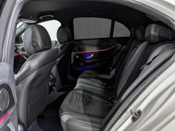 Mercedes-Benz E-Класс V (W213 S213 C238) Рестайлинг с пробегом 2021 года, цена 4 150 000 рублей, 70800 км, седан, Автокод Объявления