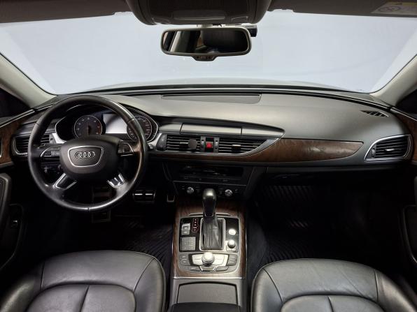 Audi A6 IV (C7) Рестайлинг с пробегом 2015 года, цена 1 549 000 рублей, 308250 км, седан, Автокод Объявления
