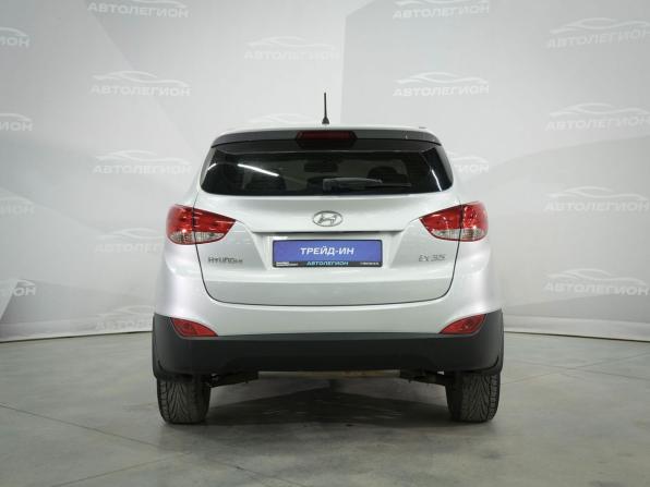 Hyundai ix35 I с пробегом 2010 года, цена 1 099 000 рублей, 311000 км, внедорожник, Автокод Объявления
