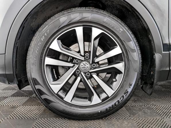 Volkswagen Tiguan II с пробегом 2019 года, цена 1 959 000 рублей, 181317 км, внедорожник, Автокод Объявления