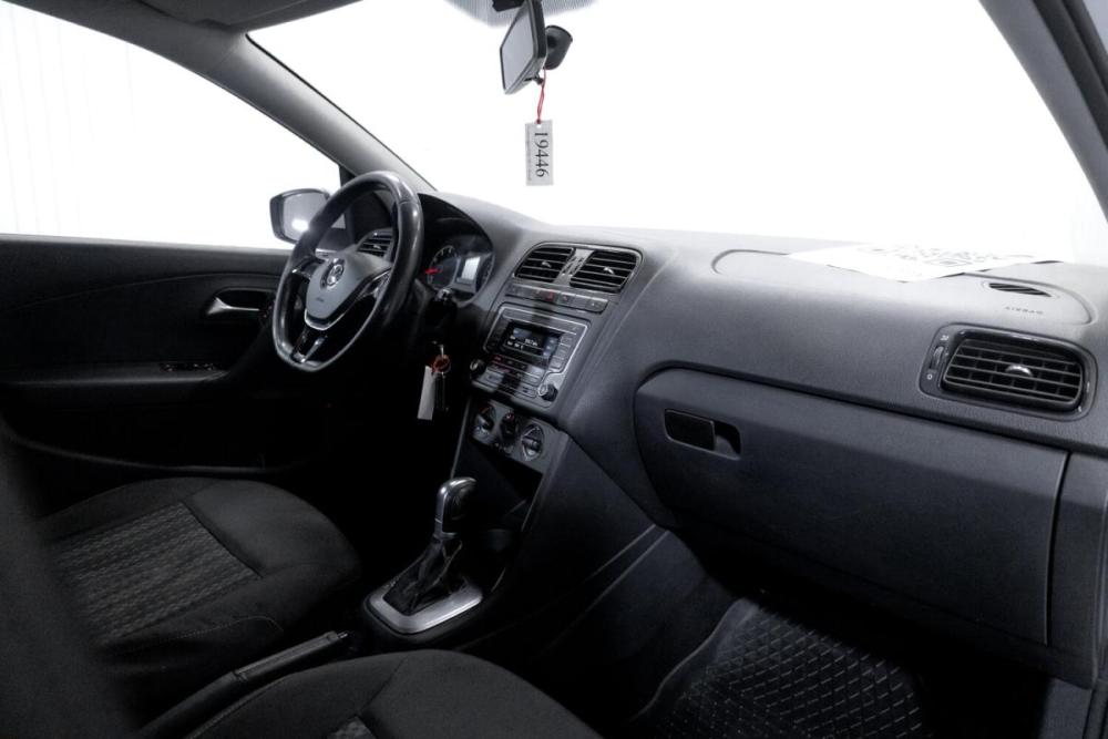 Volkswagen Polo V Рестайлинг Тюмень  - изображение 17