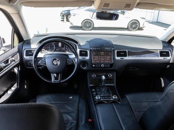 Volkswagen Touareg II Рестайлинг с пробегом 2016 года, цена 3 290 000 рублей, 137239 км, внедорожник, Автокод Объявления