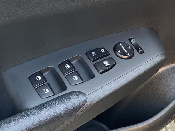 Hyundai Solaris II Рестайлинг с пробегом 2021 года, цена 1 862 000 рублей, 23500 км, седан, Автокод Объявления