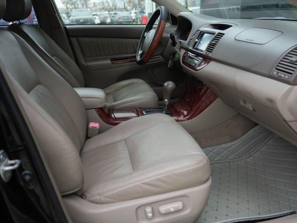 Toyota Camry V (XV30) Рестайлинг с пробегом 2005 года, цена 800 000 рублей, 310320 км, седан, Автокод Объявления
