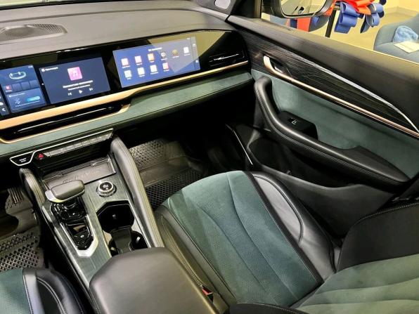 Geely Monjaro I с пробегом 2023 года, цена 3 399 000 рублей, 45043 км, внедорожник, Автокод Объявления